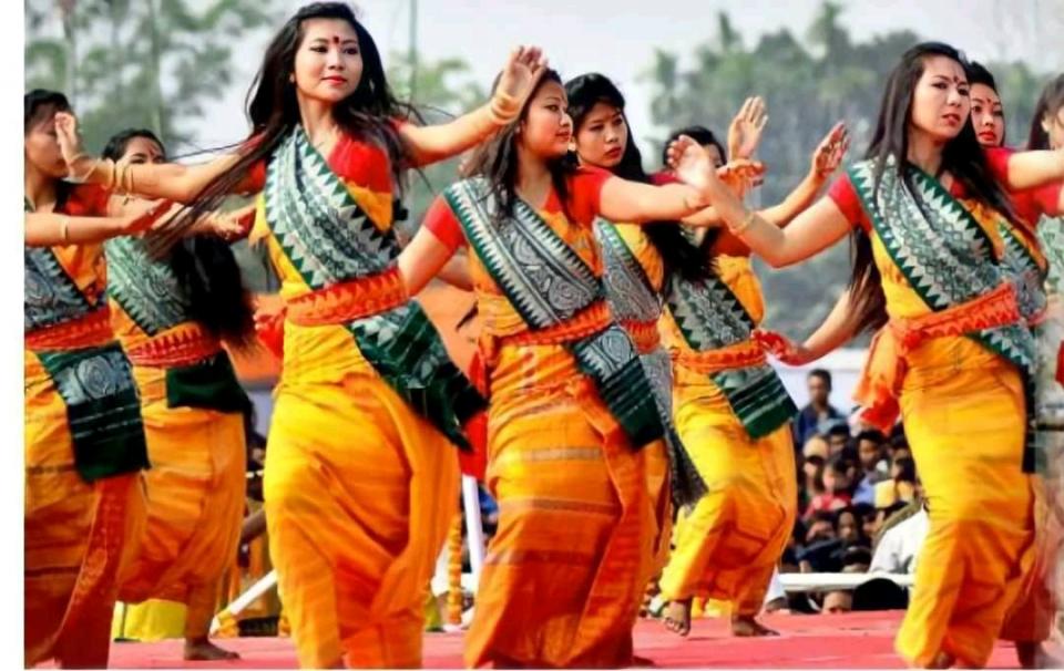 Bardwi Sikhla Dance.jpg